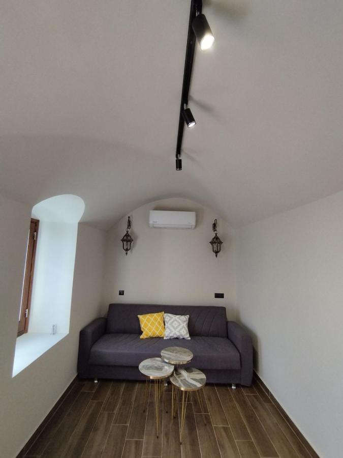 Althea Apartments 3 Chalki Town ภายนอก รูปภาพ